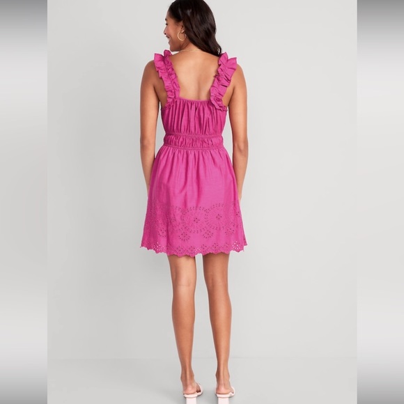 NWT OLD NAVY RUFFLE SHOULDER DRESS. - Picture 3 of 5
